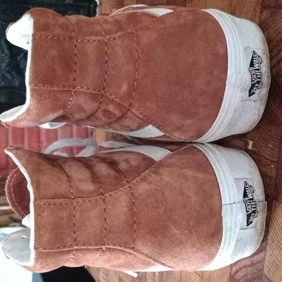 Vans 10 men's high top shoes excellent condition