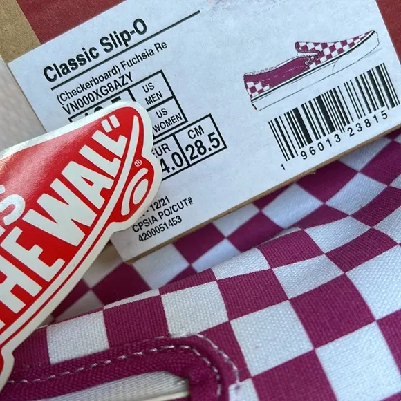 Vans Classic Slip-0n(Checkerboard) Fuchsia Re VN000XG8AZYMen’s Sneakers