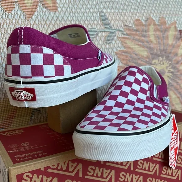 Vans Classic Slip-0n(Checkerboard) Fuchsia Re VN000XG8AZYMen’s Sneakers