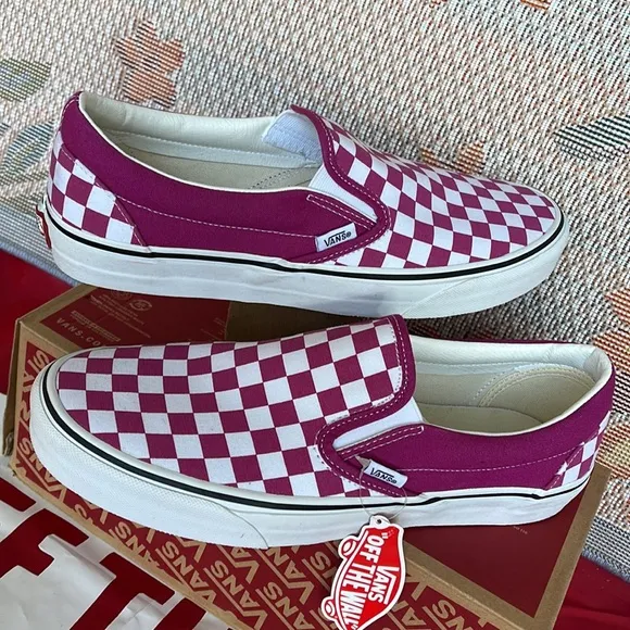 Vans Classic Slip-0n(Checkerboard) Fuchsia Re VN000XG8AZYMen’s Sneakers