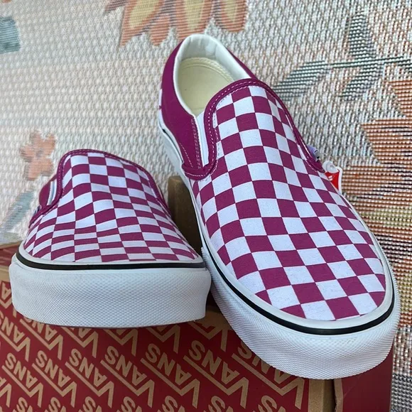 Vans Classic Slip-0n(Checkerboard) Fuchsia Re VN000XG8AZYMen’s Sneakers
