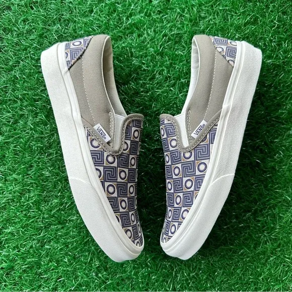 Vans Classic Slip On Geo Trek Olive