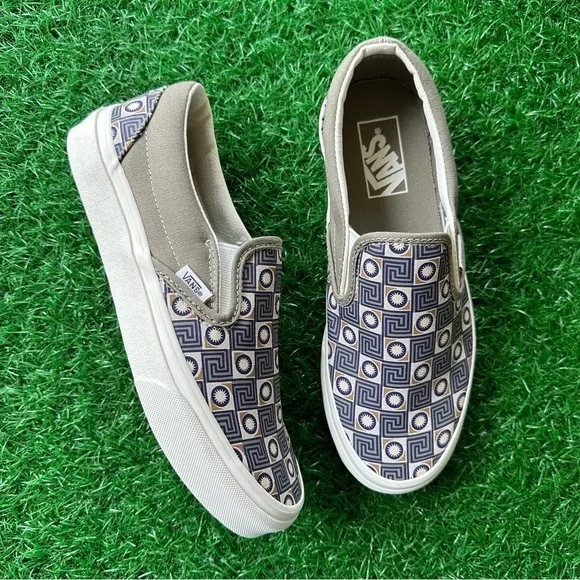 Vans Classic Slip On Geo Trek Olive