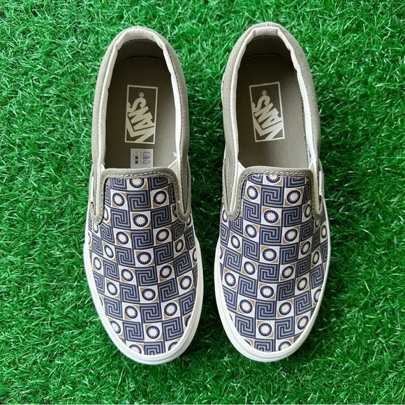 Vans Classic Slip On Geo Trek Olive