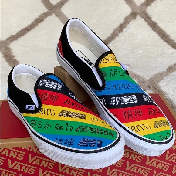 ••VANS CLASSIC SLIP-ON VANS SPIRIT MULTI/TRWHT Men