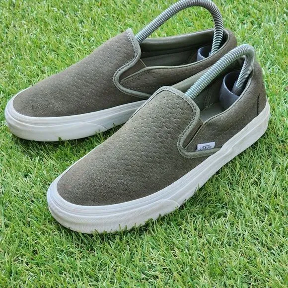 VANS CLASSIC - Women's Slip On - SIZE 6