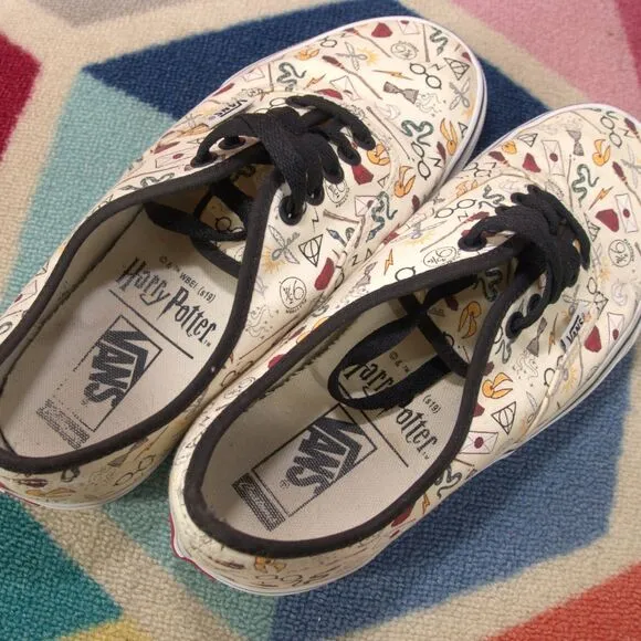 Vans Harry Potter  Men 7.5 Women 9 Skateboard shoes