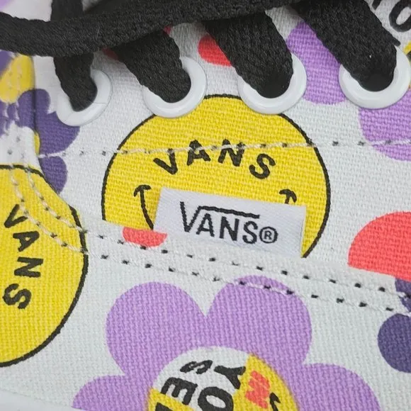 Van's Hey! You're Awesome! Flowers Smiley Check with Your Self, 751505, W12M10.5