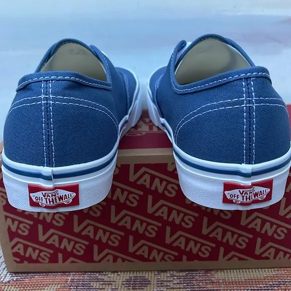Vans Men’s Authentic NavyVN000EE3NVYSneakers
