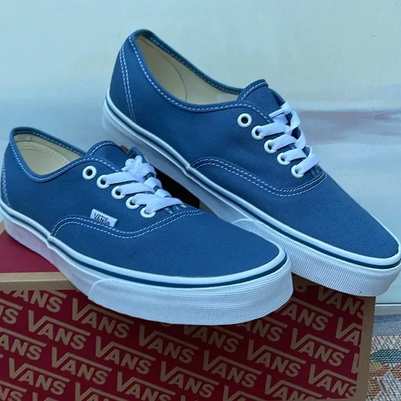 Vans Men’s Authentic NavyVN000EE3NVYSneakers
