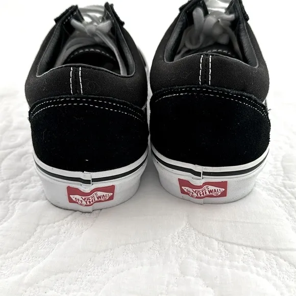Vans Old Skool Shoes Men’s Size 9 Women’s 10.5 Black White Classic Sneakers NEW
