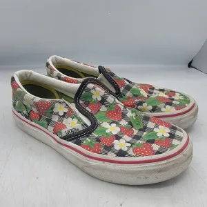 Vans Strawberry Gingham Girls 2.5 Classic Slip On Shoes Walking School Casual