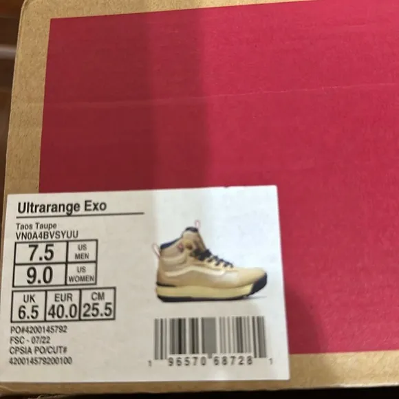 Vans ultraRange Exo hi Mte Taos Taupe ultra Cush men’s size 7.5
