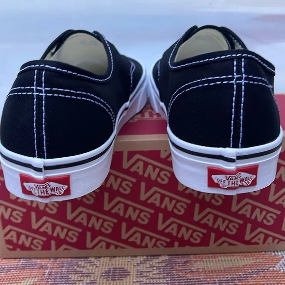 Vans WMNS Authentic BlackVN000EE3BLK Sneakers