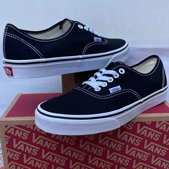 Vans WMNS Authentic BlackVN000EE3BLK Sneakers