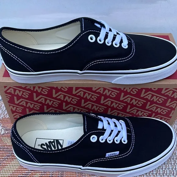 Vans WMNS Authentic BlackVN000EE3BLK Sneakers