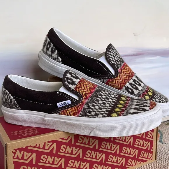 Vans WMNS Classic Slip-0nFair Isle Brown/MultiVN0A5JMHBF0Sneakers