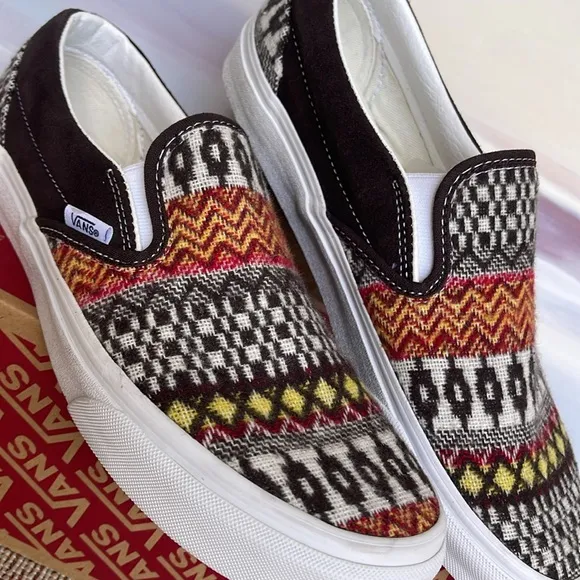 Vans WMNS Classic Slip-0nFair Isle Brown/MultiVN0A5JMHBF0Sneakers