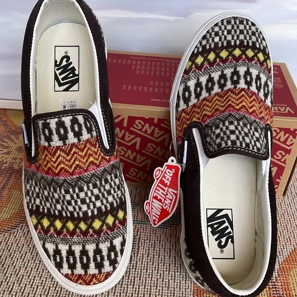 Vans WMNS Classic Slip-0nFair Isle Brown/MultiVN0A5JMHBF0Sneakers