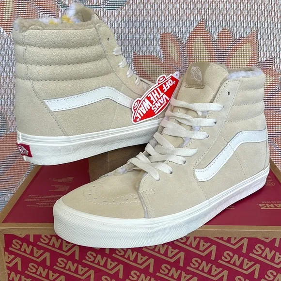 Vans WMNS Sk8-HiCozy Hug BiscottiVN0A7Q5NBVVSneakers