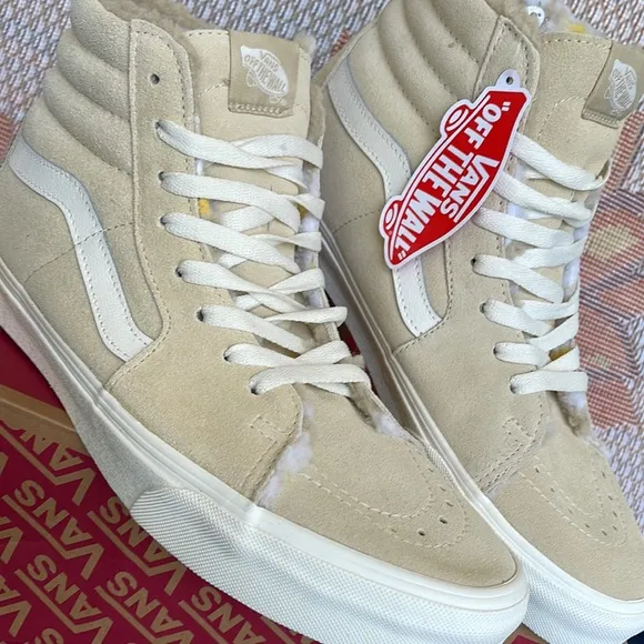 Vans WMNS Sk8-HiCozy Hug BiscottiVN0A7Q5NBVVSneakers