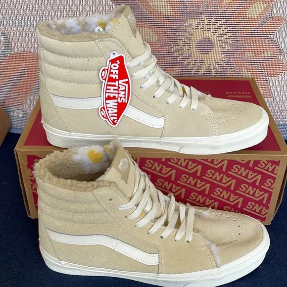 Vans WMNS Sk8-HiCozy Hug BiscottiVN0A7Q5NBVVSneakers