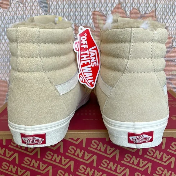 Vans WMNS Sk8-HiCozy Hug BiscottiVN0A7Q5NBVVSneakers