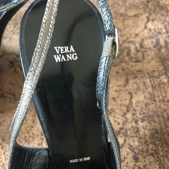 Vera Wang Black/ golden metallic made in Italy dress shoes size 8