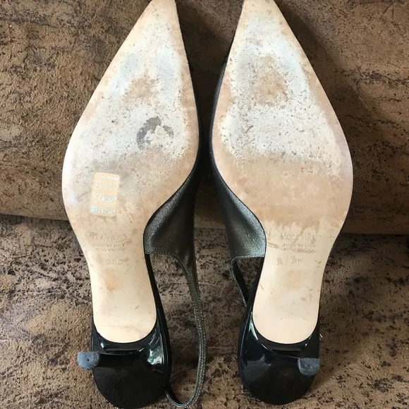 Vera Wang Black/ golden metallic made in Italy dress shoes size 8