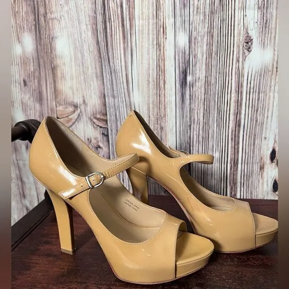 Via Spiga nude leather heels Size 9