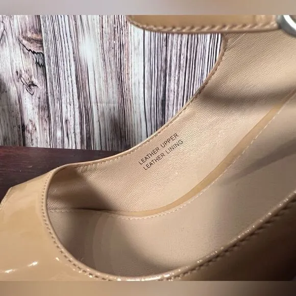 Via Spiga nude leather heels Size 9