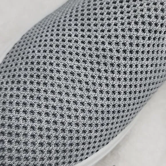 🐽VINCE🐽PEP FLYKNIT🐽 SNEAKER LOAFER🐽LADIES 8🐽PERFORATED LIGHT GREY 🐽NWOB🐽