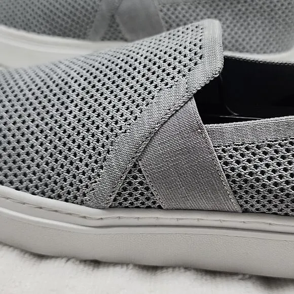 🐽VINCE🐽PEP FLYKNIT🐽 SNEAKER LOAFER🐽LADIES 8🐽PERFORATED LIGHT GREY 🐽NWOB🐽