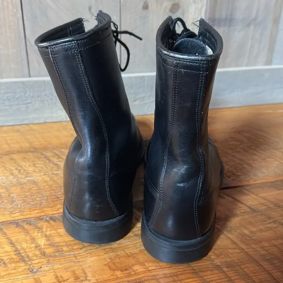Vintage Wolverine black leather combat boots Size 11 Wide / 11W