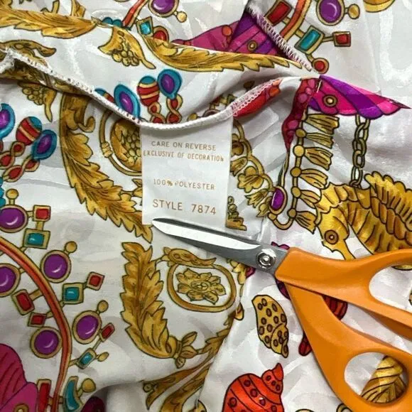 VINTAGE MARY MCFADDEN Satin wrap robe