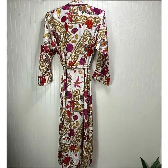 VINTAGE MARY MCFADDEN Satin wrap robe