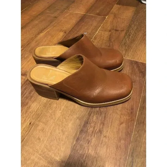 VTG White Mountain Womens 7.5 Slip On Mules Clogs Retro Shoes