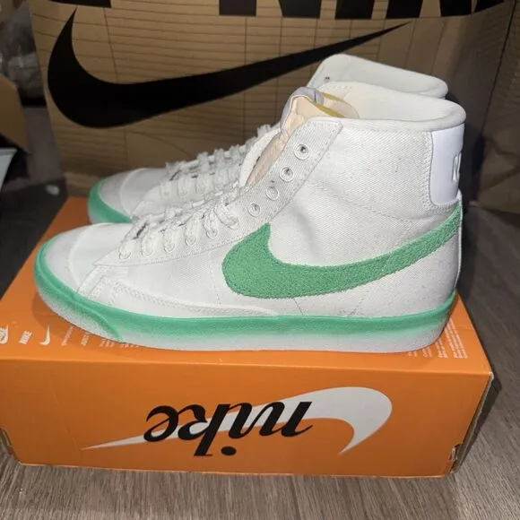 Women Nike Blazer Mid '77 Shoes Sneakers Size 8.5 White Spring Green FJ4547 100