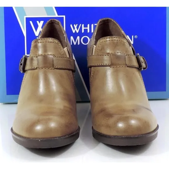 Women's Shoes White Mountain Ticket Ankle Booties Shooties Taupe Smooth Size 6.5