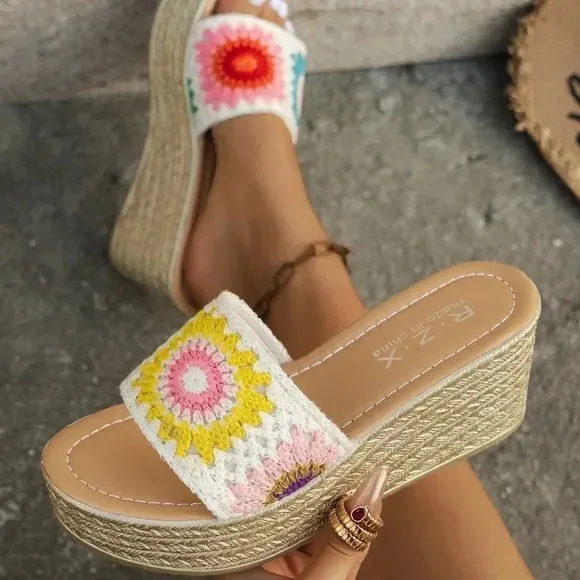 Women'S Wedge Heels Thick Bottom Colorful Braided Embroidery Beach Sandals