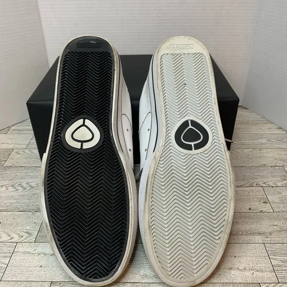 Y2K C1RCA black white two tone men’s skateboard shoes vintage 205VLC panda