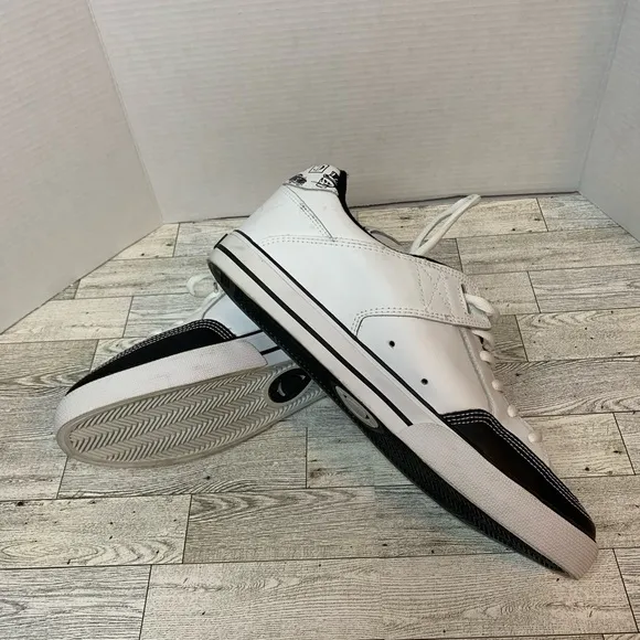 Y2K C1RCA black white two tone men’s skateboard shoes vintage 205VLC panda