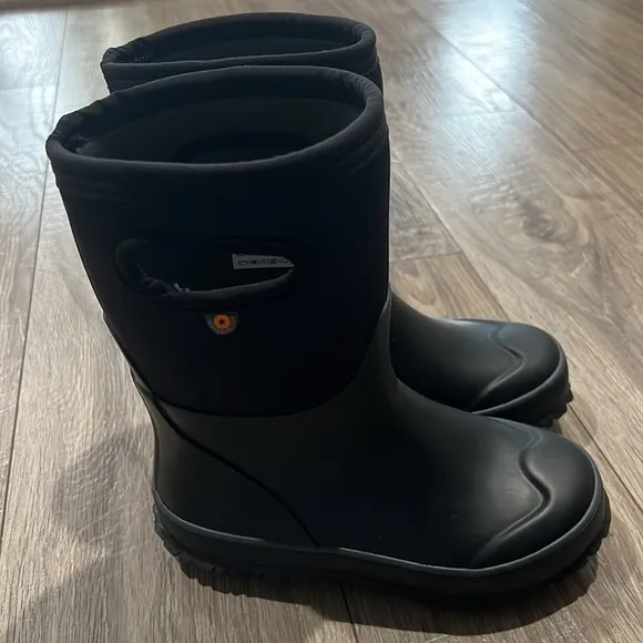 YORK SOLID BOGS waterproof LITTLE Kids' Insulated Rain Boots sz 1 NEW BLACK