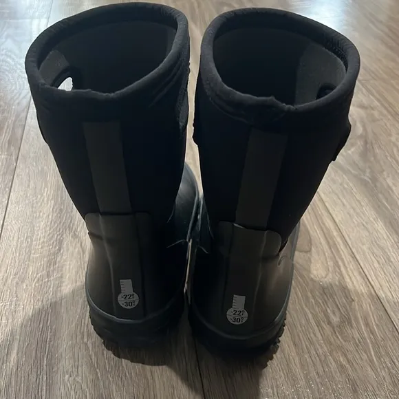YORK SOLID BOGS waterproof LITTLE Kids' Insulated Rain Boots sz 1 NEW BLACK